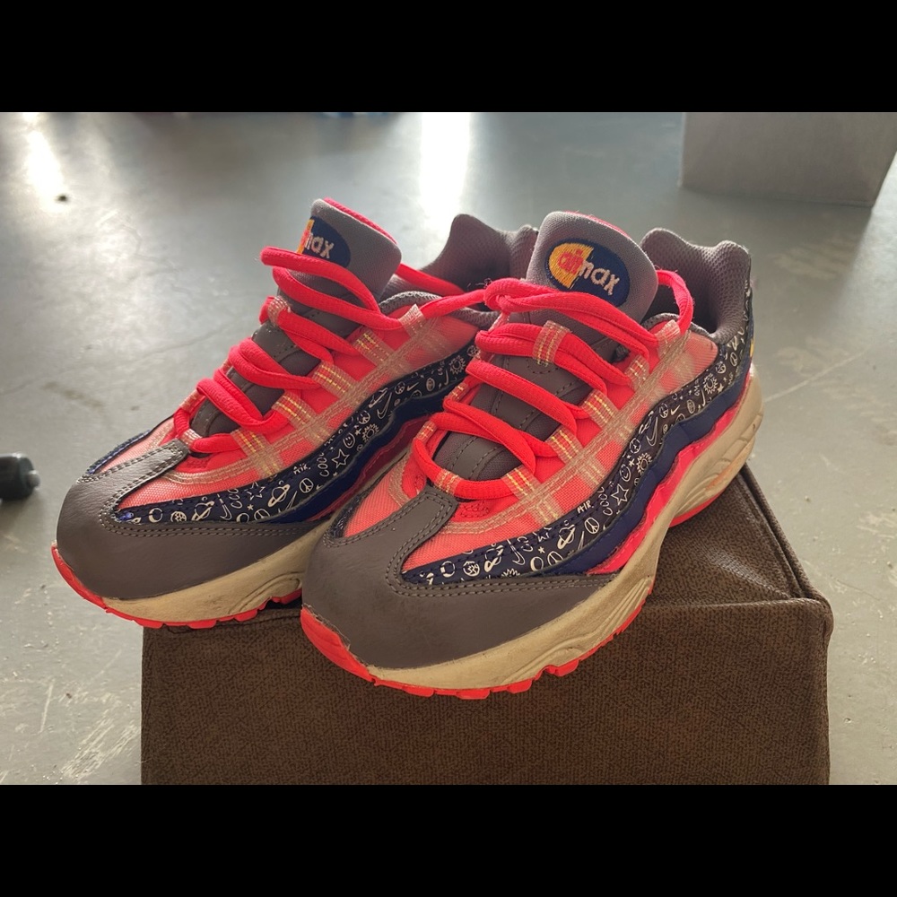 Air maxes